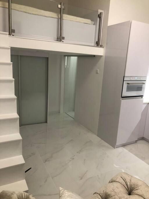 Colton West Deluxe Apartment Budapest Bagian luar foto